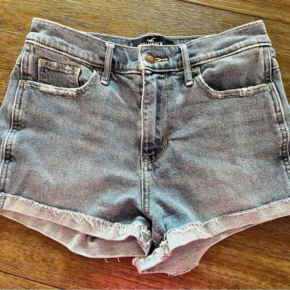 Hollister Women's Faded High Rise Short - Short Size 5 - Picture 1 of 4